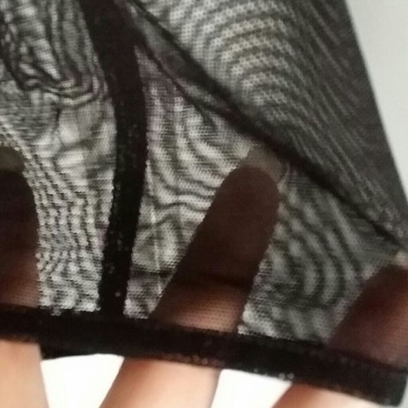 Sheer Sleeve Black Top - Picture 4 of 7